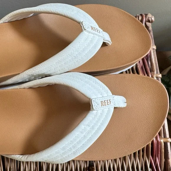 Reef Size 9 Shea Cushion Hi Cream and Brown Platform Sandals - Picture 3 of 7